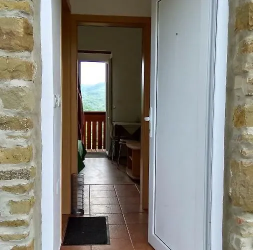 Apartmaji شقة Suhorje